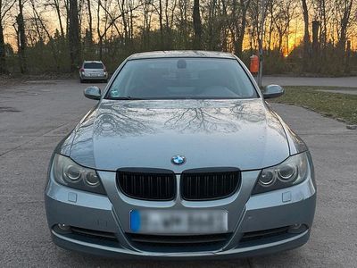 Gebraucht BMW 325 218 PS (160 kW) 2006 Blau Limousine