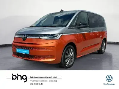 Gebraucht VW Multivan Life 218 PS (160 kW) 2023 Silber Van / Kleinbus