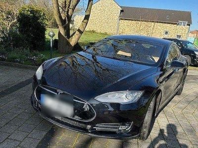 Usado Tesla Model S 567 kW (772 HP) 2016 Preto Citadino