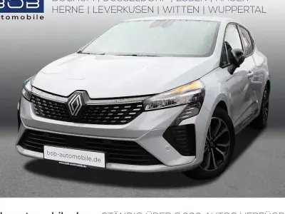 Używany Renault Clio V Techno 115 KM (84 kW) 2025 Szary Sedan/Limuzyna