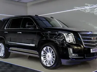 Gebraucht Cadillac Escalade 426 PS (313 kW) 2018 Schwarz SUV