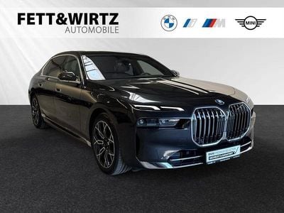 Usado BMW 750e Comfort Edition 489 HP (359 kW) 2024 Cinzento Sedan