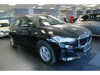 Usata BMW 216 122 CV (89 kW) 2025 Nero Station wagon