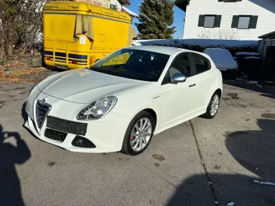Gebraucht Alfa Romeo Giulietta Turismo 105 PS (77 kW) 2012 Limousine