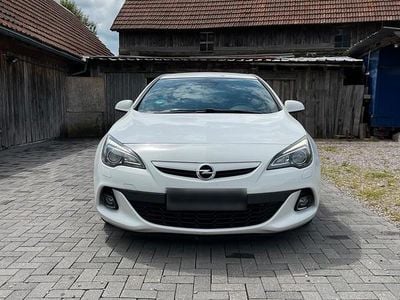 Gebraucht Opel Astra GTC 192 PS (141 kW) 2014 Weiß Limousine