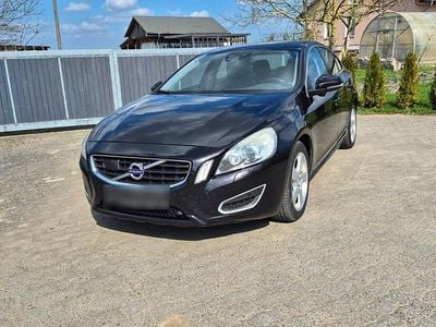 Second-hand Volvo S60 205 CP (150 kW) 2010 Negru Berlinǎ