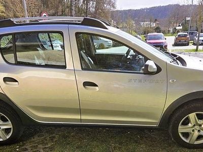 Second-hand Dacia Sandero Prestige 90 CP (66 kW) 2014 Argintiu SUV