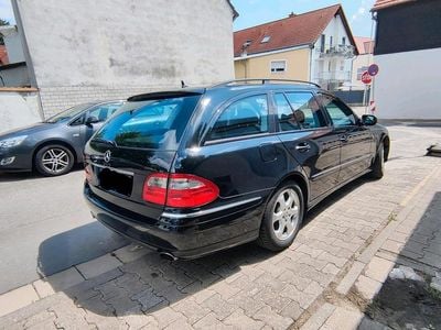 Mercedes E320