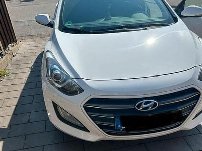 Usata Hyundai i30 Passion 110 CV (80 kW) 2016 Bianco Berlina