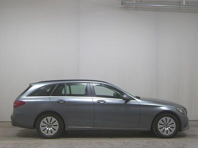 Gebraucht Mercedes C220 194 PS (142 kW) 2020 Grau Kombi