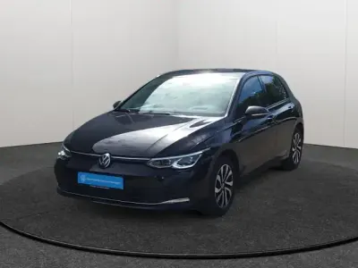 Gebraucht VW Golf VIII Active 150 PS (110 kW) 2023 Schwarz Limousine