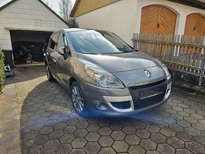 Usado Renault Scénic III Expression 110 CV (80 kW) 2011 Gris Monovolumen