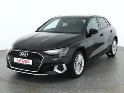 Gebraucht Audi A3 Sportback e-tron Advanced 204 PS (150 kW) 2023 Schwarz Kleinwagen