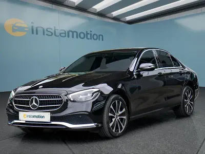Gebraucht Mercedes E300 306 PS (225 kW) 2022 Schwarz Limousine