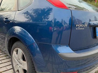 Blau Gebraucht 2007 Ford Focus Coupé | 3.300 € (Teuer)