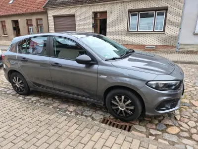 Gebraucht Fiat Tipo 95 PS (69 kW) 2021 Grau Kleinwagen