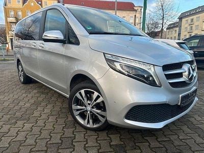 Gebraucht Mercedes V250 Edition 190 PS (139 kW) 2021 Silber Van / Kleinbus