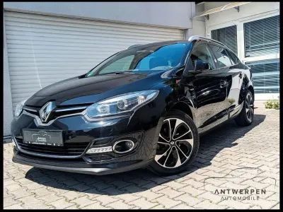 Gebraucht Renault Mégane III Bose Edition 131 PS (96 kW) 2015 Schwarz Limousine
