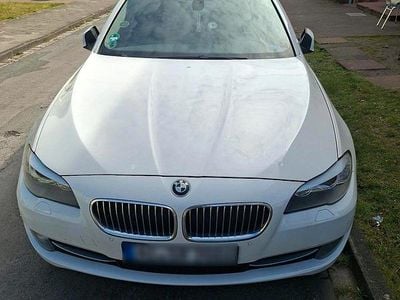Gebraucht BMW 525 184 PS (135 kW) 2013 Weiß Limousine