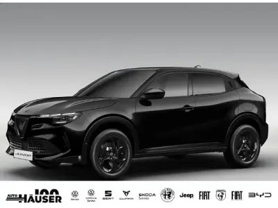 Neu Alfa Romeo Junior Ti 145 PS (106 kW) 2026 Schwarz SUV
