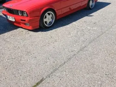 Gebraucht BMW 323 Cabriolet Performance 170 PS (125 kW) 1992 Rot Cabrio