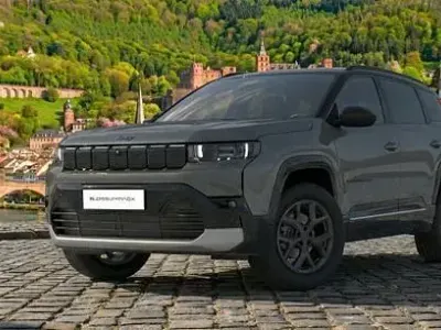 Gebraucht Jeep Compass 145 PS (106 kW) 2026 Grau SUV