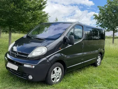 Gebraucht Opel Vivaro 102 PS (75 kW) 2003 Schwarz Van / Kleinbus