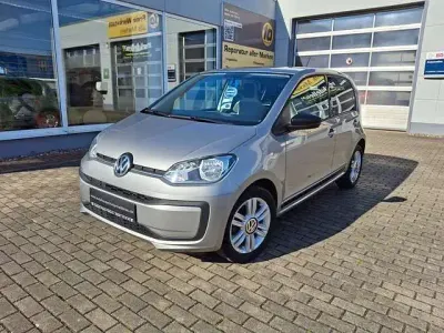 Gebraucht VW up! Beats 75 PS (55 kW) 2017 Beige Kleinwagen