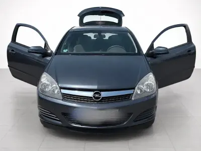 Gebraucht Opel Astra GTC Innovation 90 PS (66 kW) 2009 Blau Limousine