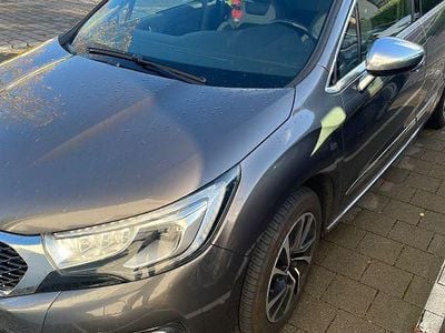 Grau Gebraucht 2016 DS Automobiles DS4 Limousine | 11.800 € (Teuer)
