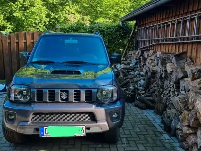 Gebraucht Suzuki Jimny Comfort 84 PS (61 kW) 2016 Grau SUV