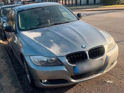 Gebraucht BMW 316 Exclusive 116 PS (85 kW) 2011 Grau Limousine