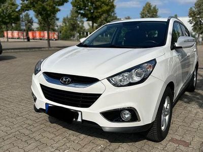Weiß Gebraucht 2013 Hyundai ix35 Style SUV | 8.770 € (Fairer Preis)