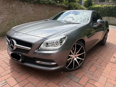 Gebraucht Mercedes SLK350 306 PS (225 kW) 2015 Grau Cabrio