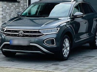 Grau Gebraucht 2022 VW T-Roc IQ Drive SUV | 23.400 € (Fairer Preis)