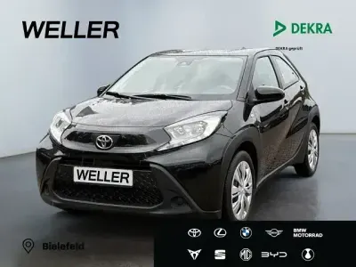 Gebraucht Toyota Aygo X X-play 72 PS (52 kW) 2022 Schwarz SUV