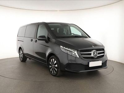 Gebraucht Mercedes V250 190 PS (139 kW) 2023 Grau Van / Kleinbus