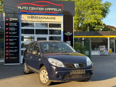 Używany Dacia Sandero Ambiance 75 KM (55 kW) 2011 Niebieski Hatchback