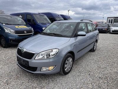 Gebraucht Skoda Fabia 75 PS (55 kW) 2010 Blau Limousine