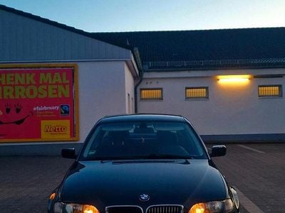 Gebraucht BMW 316 116 PS (85 kW) 2003 Blau Kleinwagen