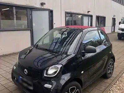 Gebraucht Smart ForTwo Cabrio 90 PS (66 kW) 2019 Schwarz Cabrio