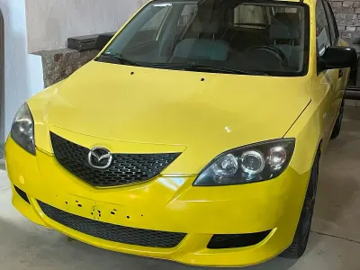 Gebraucht Mazda 3 84 PS (61 kW) 2005 Gelb Kleinwagen