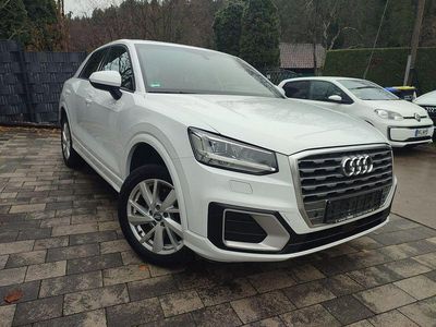 Gebraucht Audi Q2 Sport 116 PS (85 kW) 2017 Weiß SUV