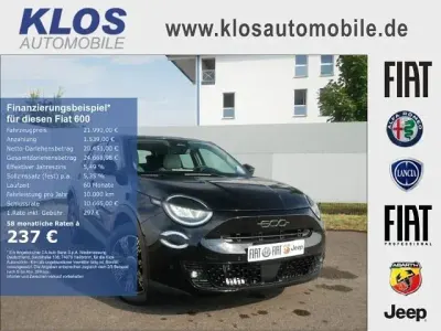 Neu Fiat 600 Icon 101 PS (74 kW) 2026 Cinema schwarz SUV