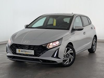 Gebraucht Hyundai i20 Trend 101 PS (74 kW) 2026 Silber Kleinwagen