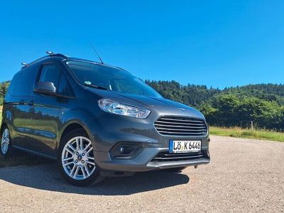 Ford Courier