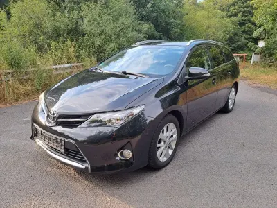 Gebraucht Toyota Auris Touring Sports 132 PS (97 kW) 2013 Schwarz Kombi