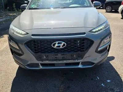 Gebraucht Hyundai Kona Trend 116 PS (85 kW) 2020 Grau SUV