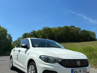 Gebraucht Fiat Tipo Pop 95 PS (69 kW) 2017 Weiß Limousine