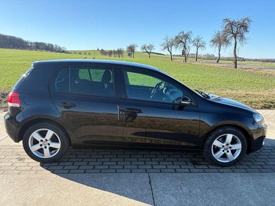 Gebraucht VW Golf VI Comfortline 105 PS (77 kW) 2011 Schwarz Kleinwagen